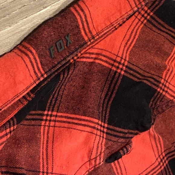 Fox Men’s flannel - Picture 5 of 8
